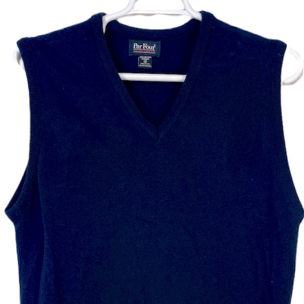 Par Four Sportswear Vest. Size XL.